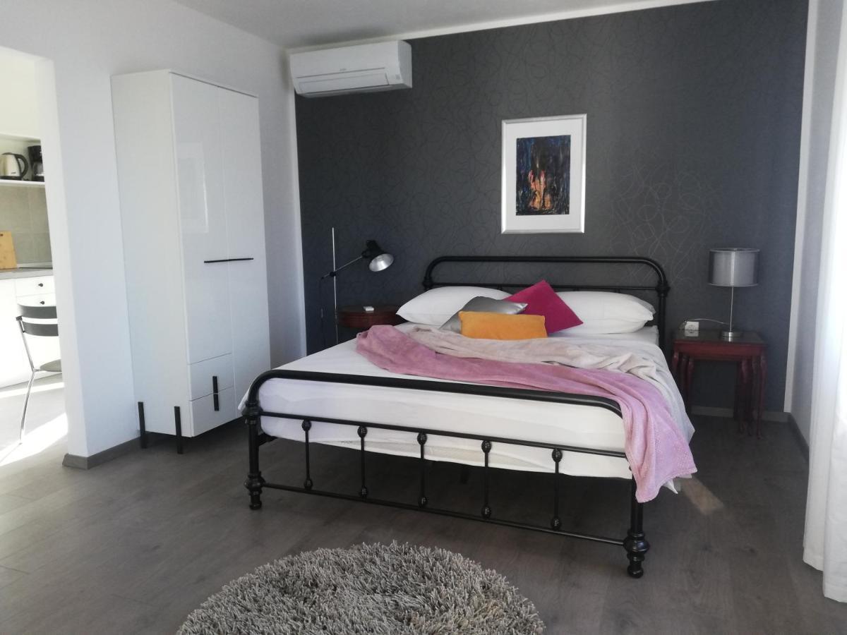 אומיסאליי Apartments 4U מראה חיצוני תמונה