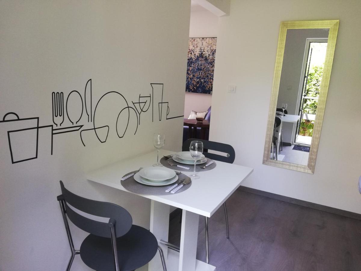 אומיסאליי Apartments 4U מראה חיצוני תמונה
