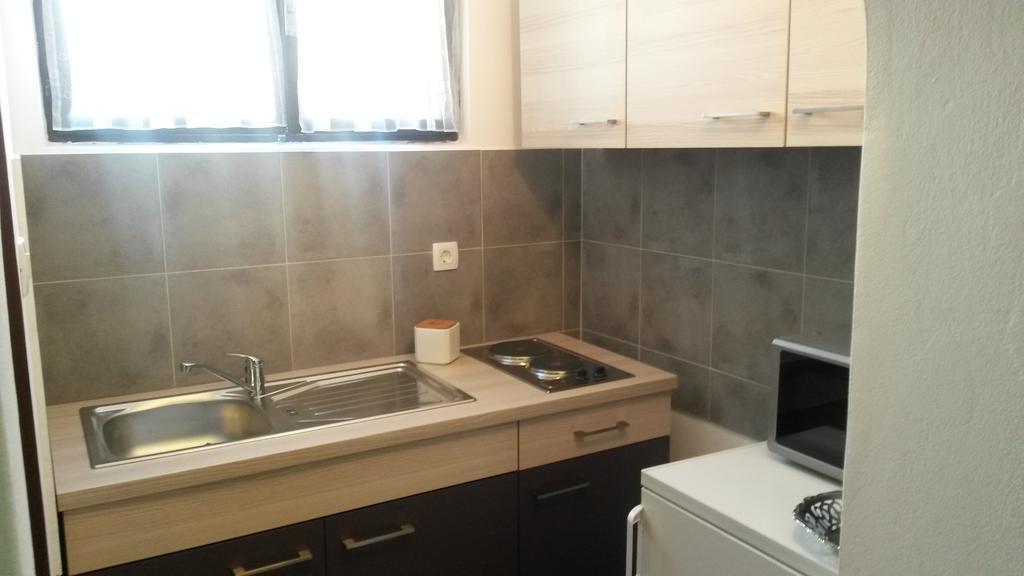 אומיסאליי Apartments 4U מראה חיצוני תמונה