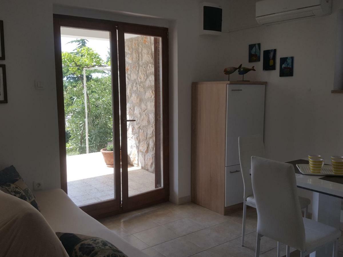 אומיסאליי Apartments 4U מראה חיצוני תמונה